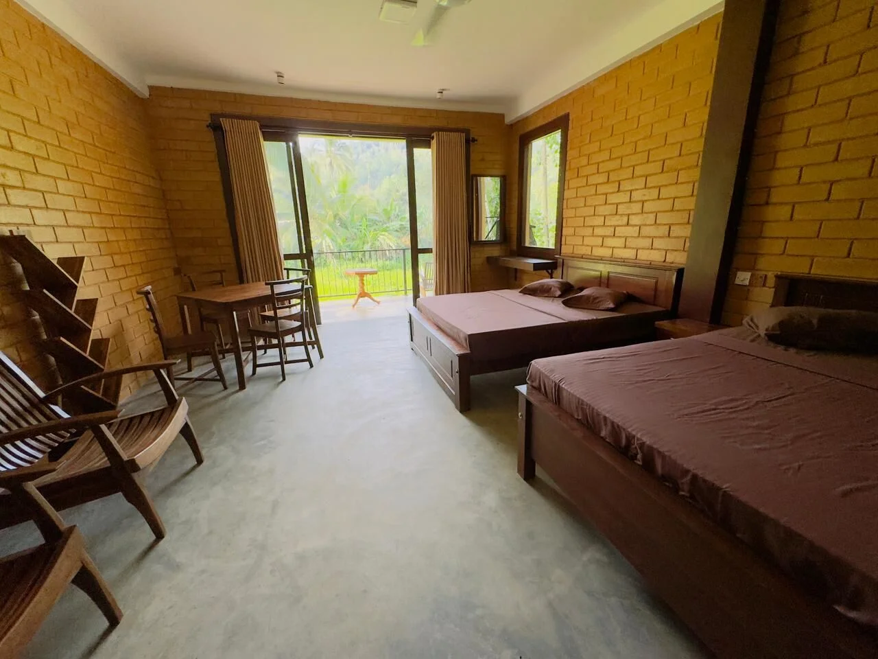 Luxury Hotel in Sinharaja - The Natural Cabin Wooden Details 3